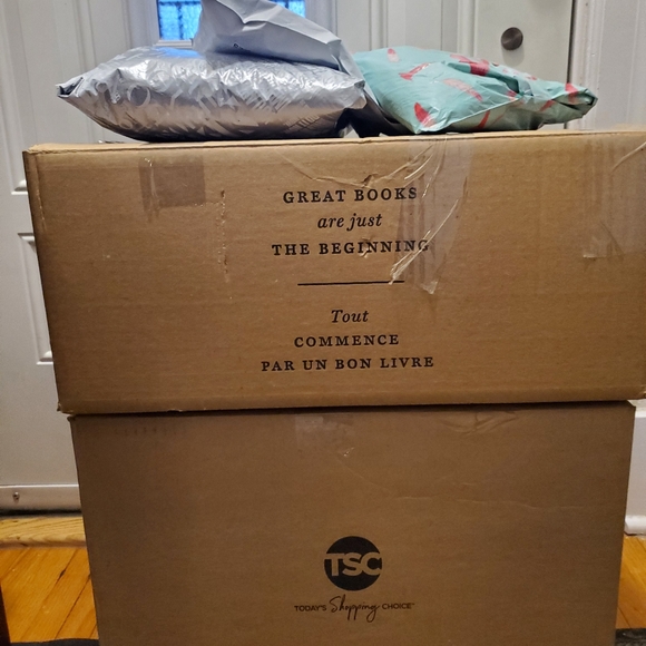 Toys, Kids and Women's Clothing, Jewelry - Picture 5 of 5